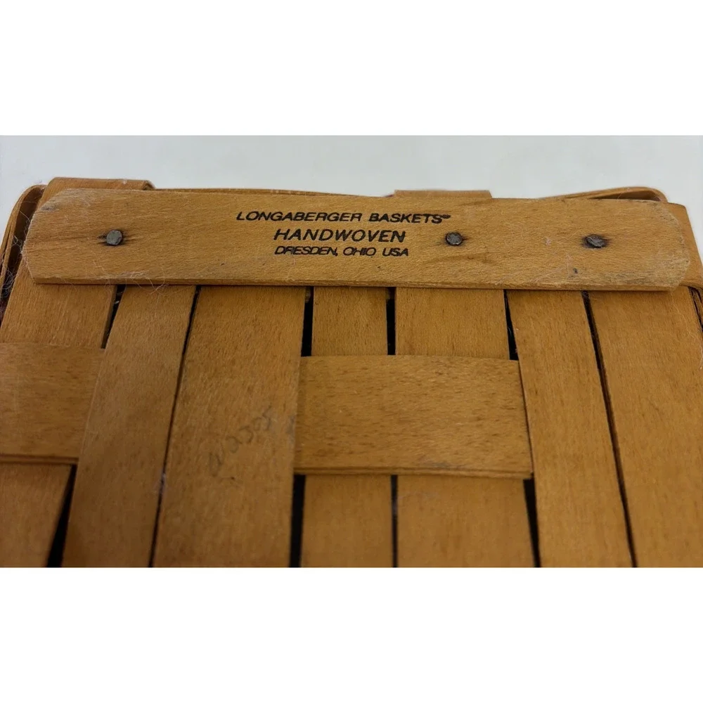 Longaberger Employee Christmas Tissue Basket 1999 with Lid No Protector Charity